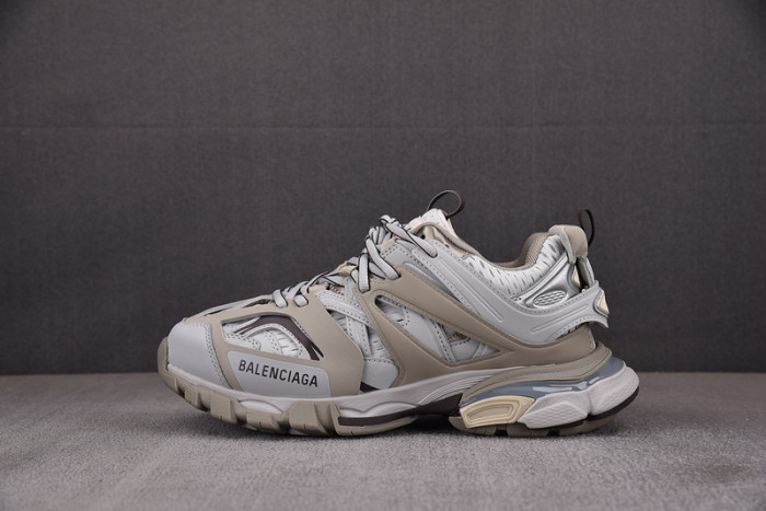 BLCG Track Trainer 542023 W3ACG 1220