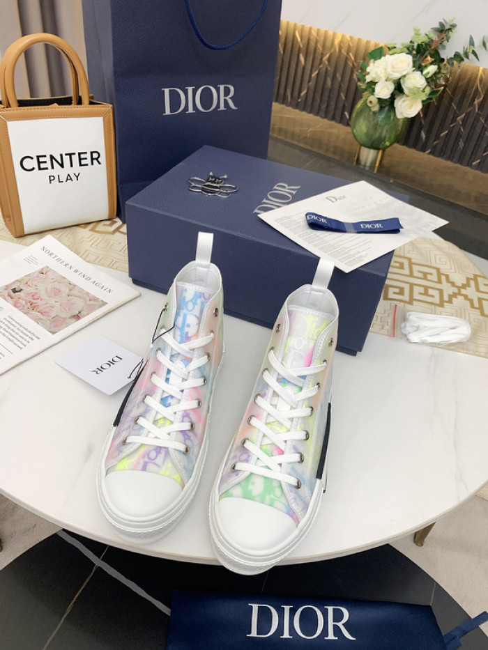 D10R B23 Oblique High Top Sneaker