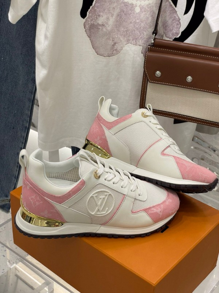 lou1su1tt Run Away Sneaker