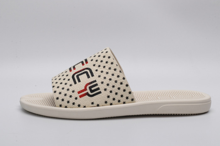 Gu66 SLIPPERS