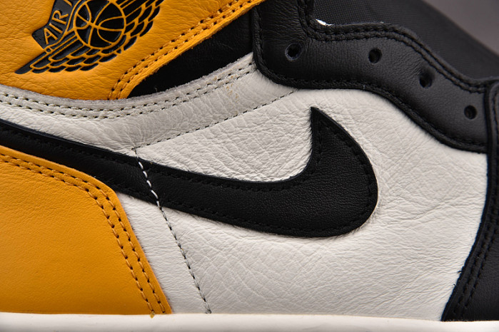 Air Jordan 1 High OG "Yellow Toe" 555088-711