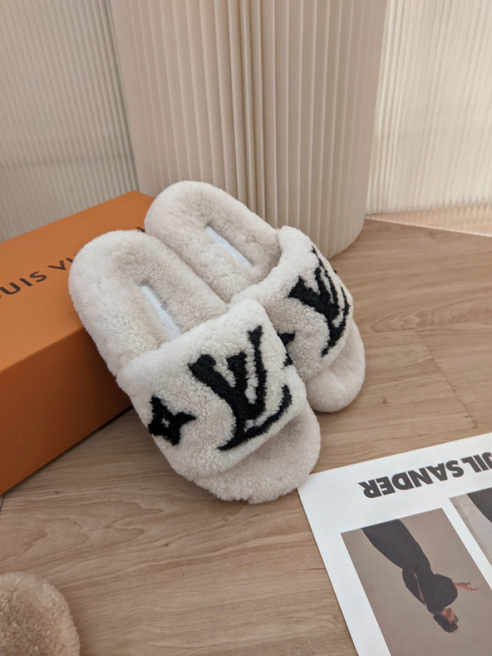 Lou1su1tt slides