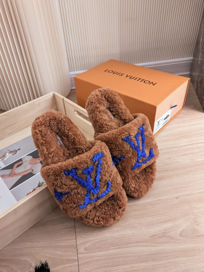 Lou1su1tt slides