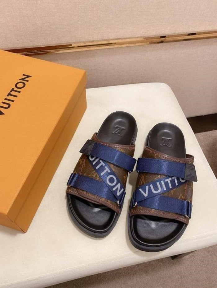 Lou1su1tt slides