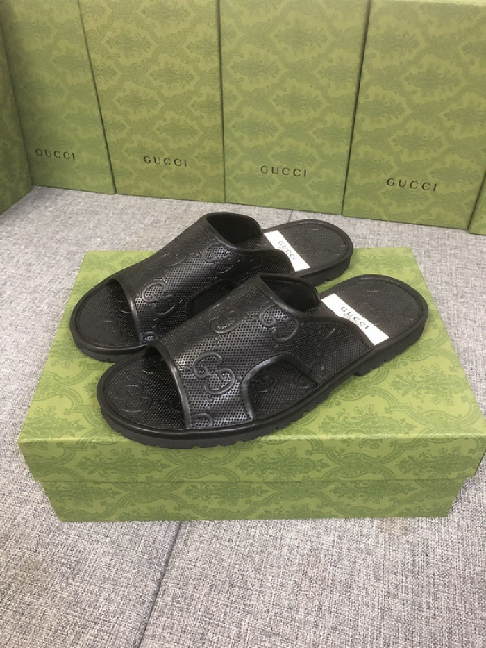 Gu66 SLIPPERS