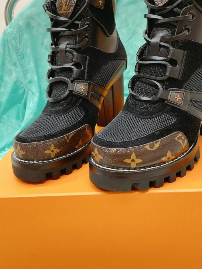 lou1su1tt Boots