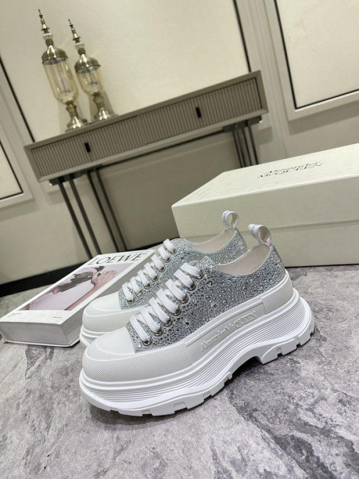 MQ Sneakers