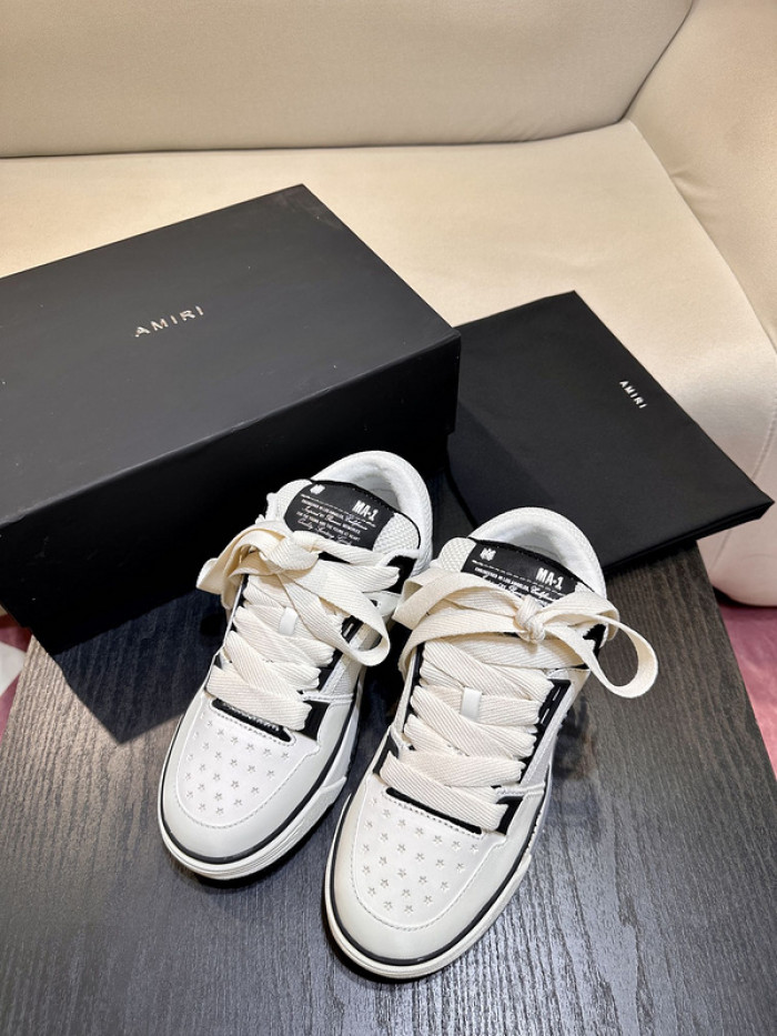 AM1R1 Skel Top Low