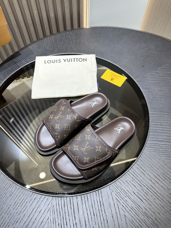 Lou1su1tt slides