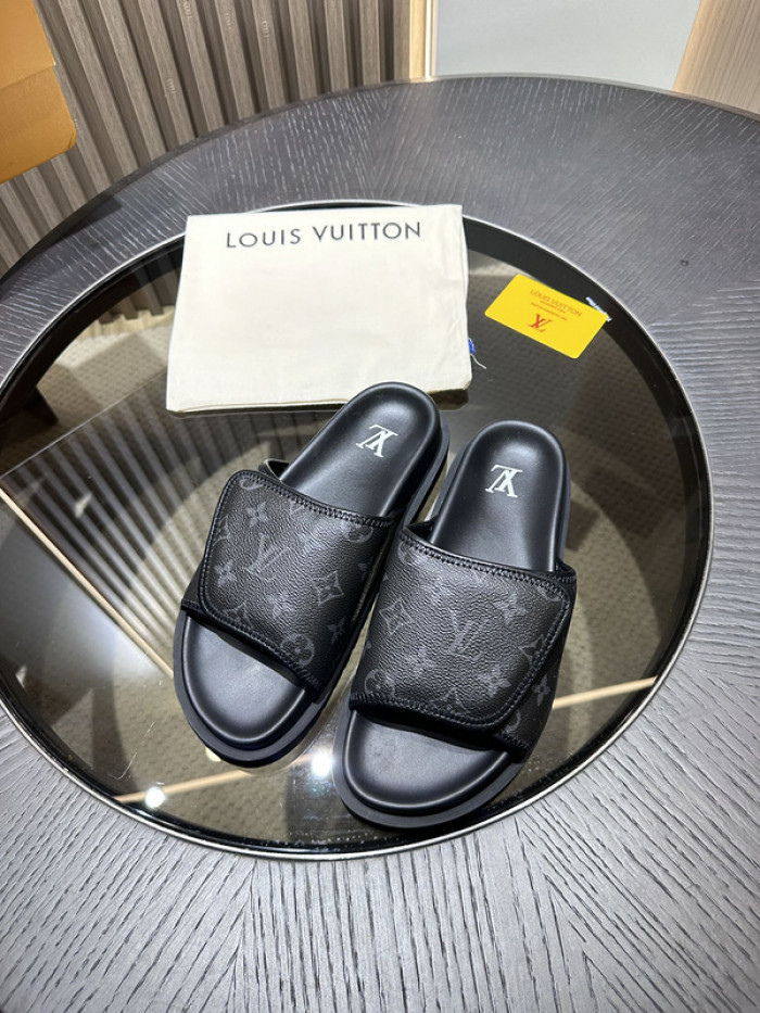 Lou1su1tt slides