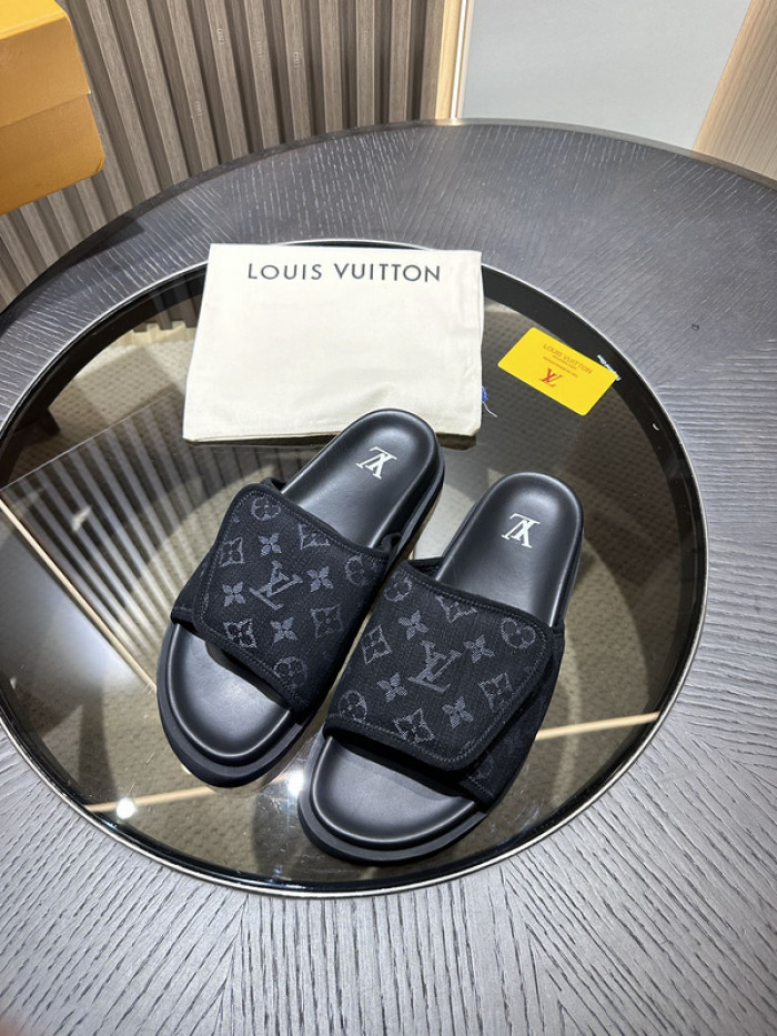 Lou1su1tt slides
