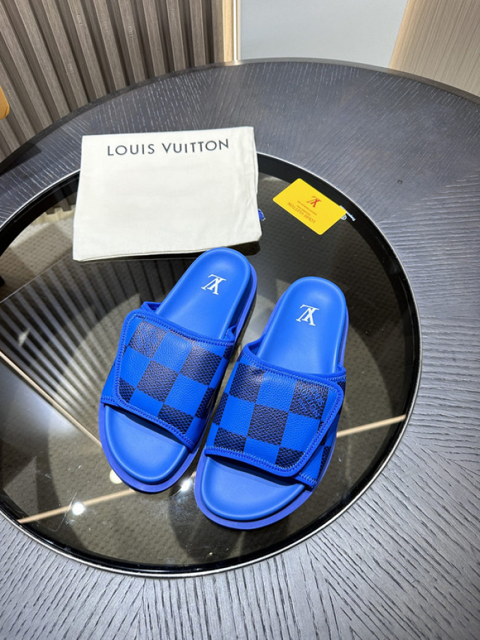 Lou1su1tt slides