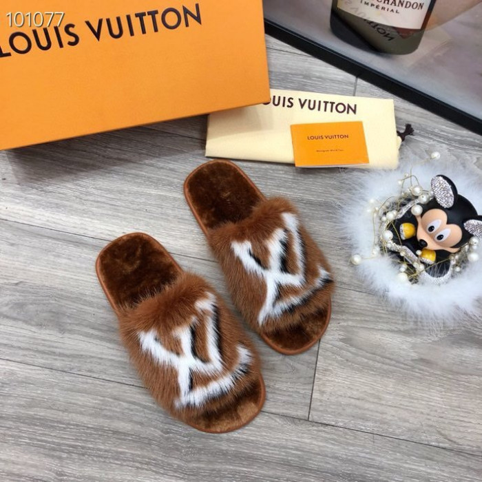Lou1su1tt slides