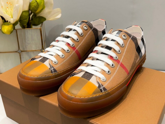 BUR SNEAKER