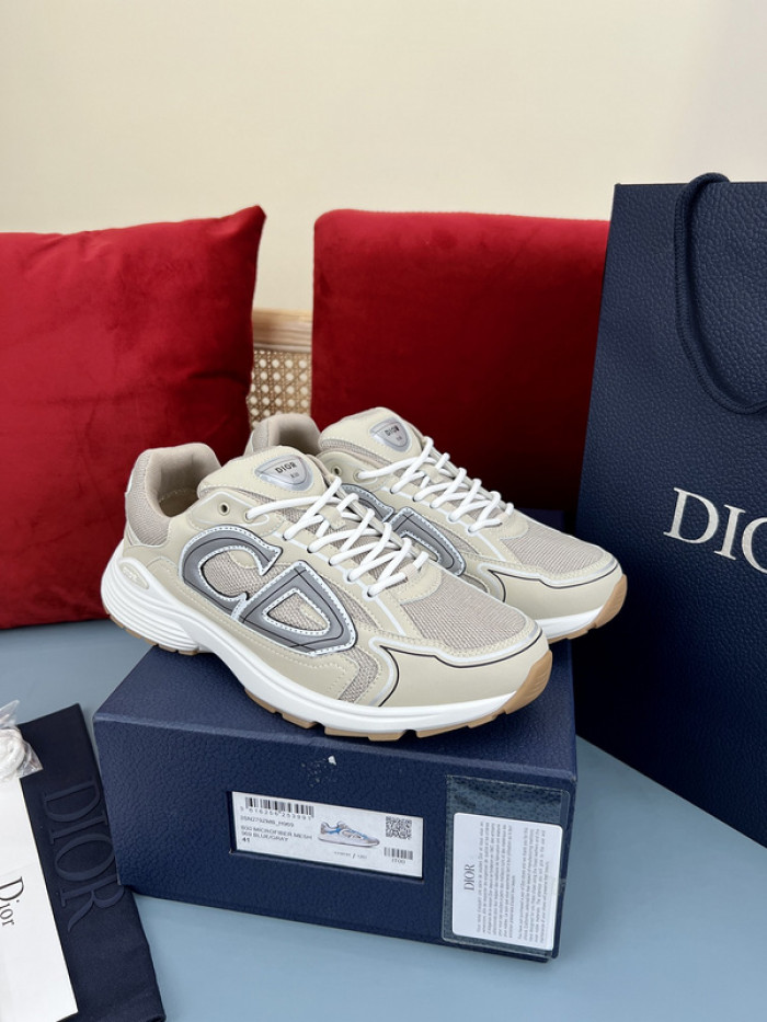 D10R B30 SNEAKER