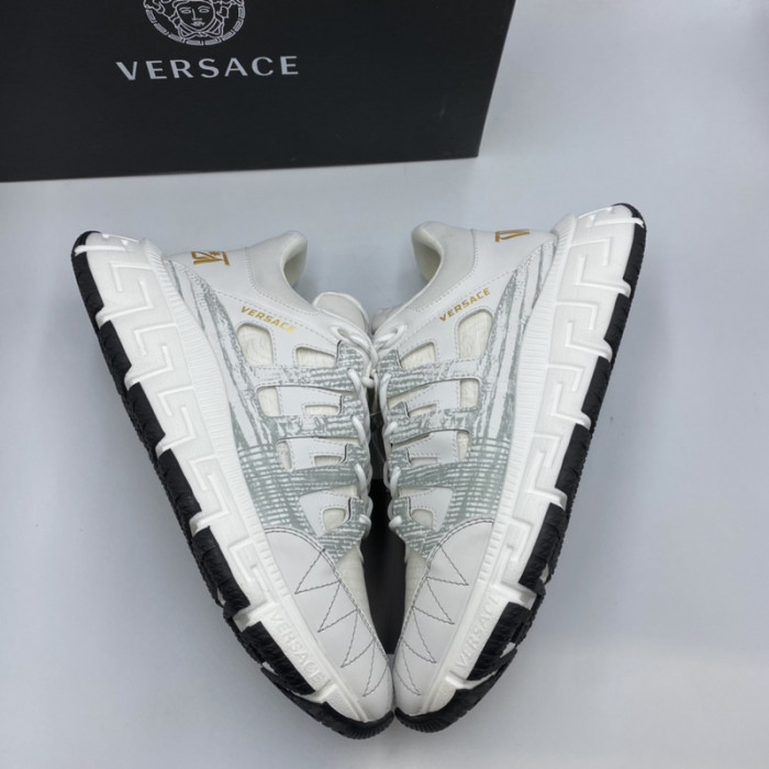VERS SNEAKERS