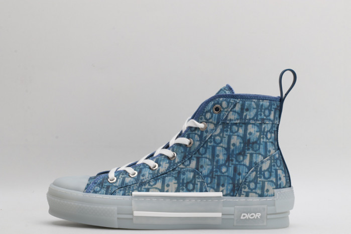 D10R B23 Oblique High Top Sneaker