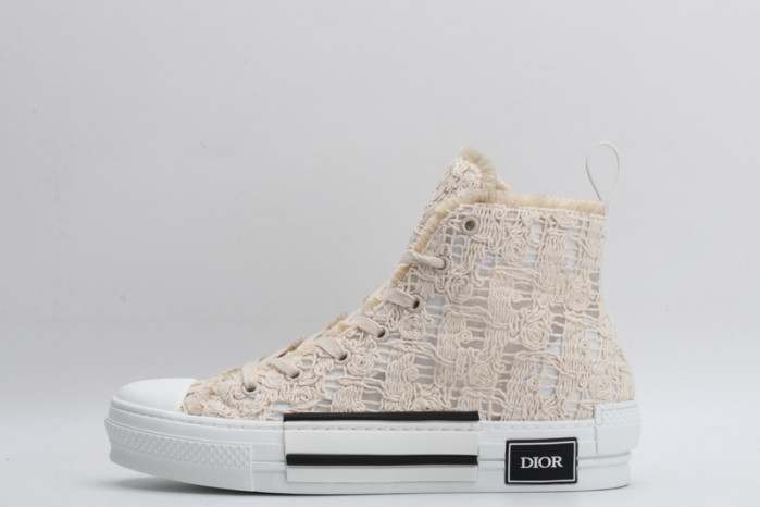 D10R B23 Oblique High Top Sneaker