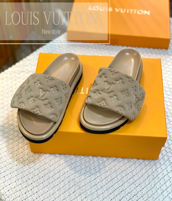 Lou1su1tt slides