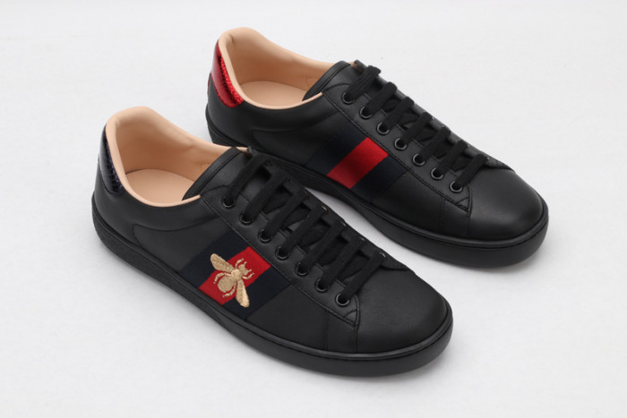 Gu66 Ace Embroidered Low-Top Sneaker