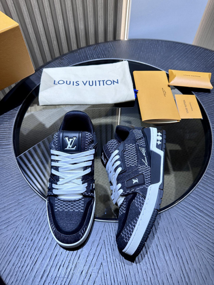 Lou1su1tt Skate Sneaker