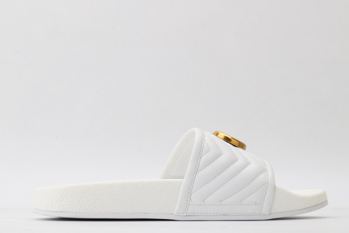 Gu66 SLIPPERS