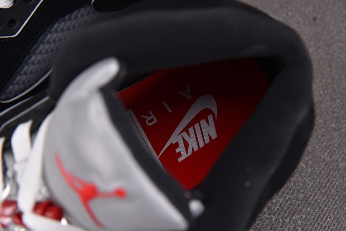 Air Jordan 5 “Black Metallic Reimagined”HF3975-001