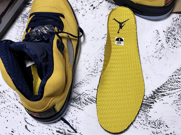 Air Jordan 5